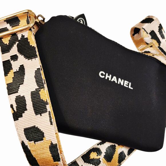 VIP Black Cosmetics Pouch Converted into Crossbody Bag, Adjustable Leopard Strap - Picture 3 of 5